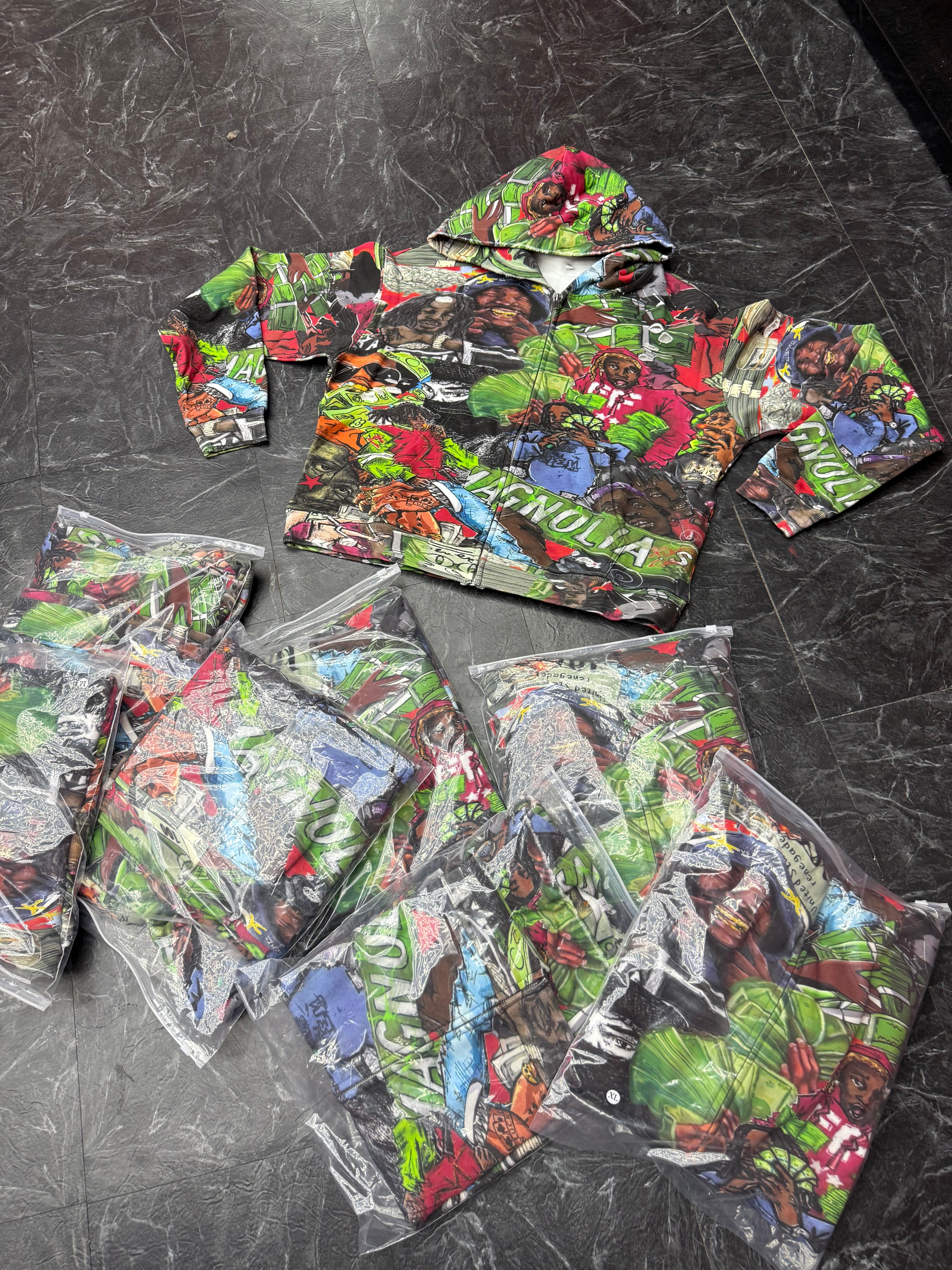 GRAPHIC GRAFFITI HOODIE